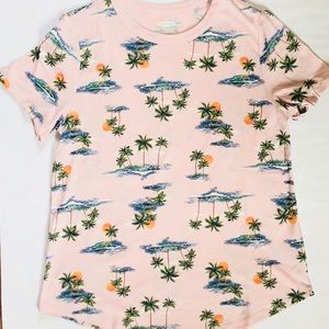 Old Navy Tops - Old Navy Palm Tree Top 🌴 Old Navy Tops - Old Navy Palm Tree Top 🌴